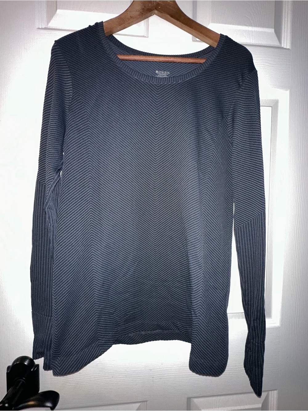 Athleta Long Sleeve Shirt Thumb Holes Black Ribbed Size Medium